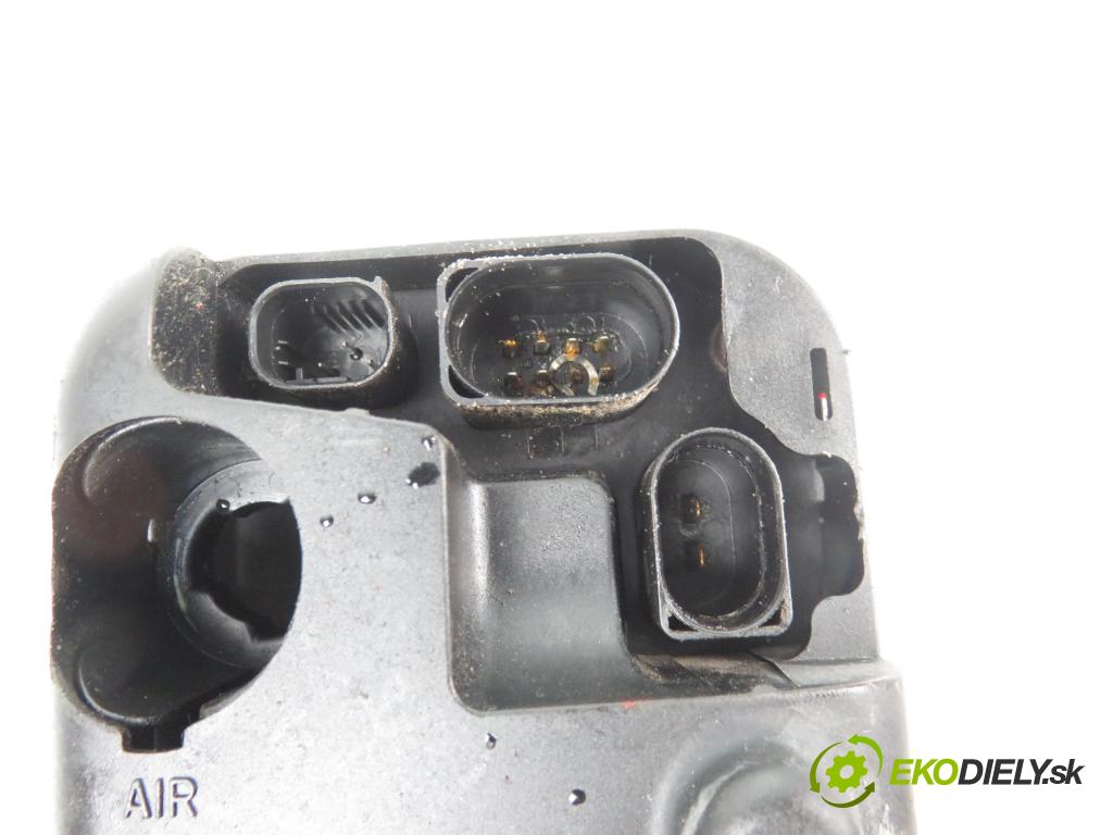 VW PASSAT B6 Variant (3C5) KOMBI 2005 1968,00 Części 1968,00 Webasto 1K0815065R (Webasto ohřívače)