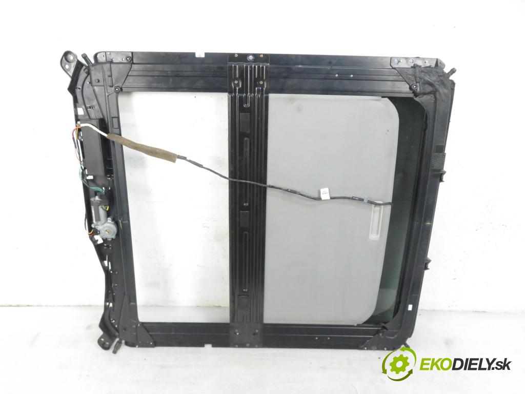 CHEVROLET EQUINOX SUV 2005 3350,00 Szyberdachy 3350,00 střešní okno A4048155851;81557002 (Okna karoserie)