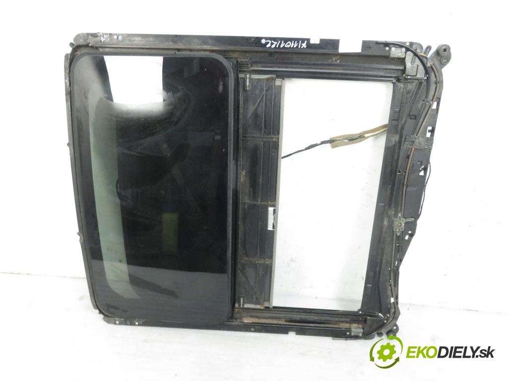 CHEVROLET EQUINOX SUV 2005 3350,00 Szyberdachy 3350,00 střešní okno A4048155851;81557002 (Okna karoserie)