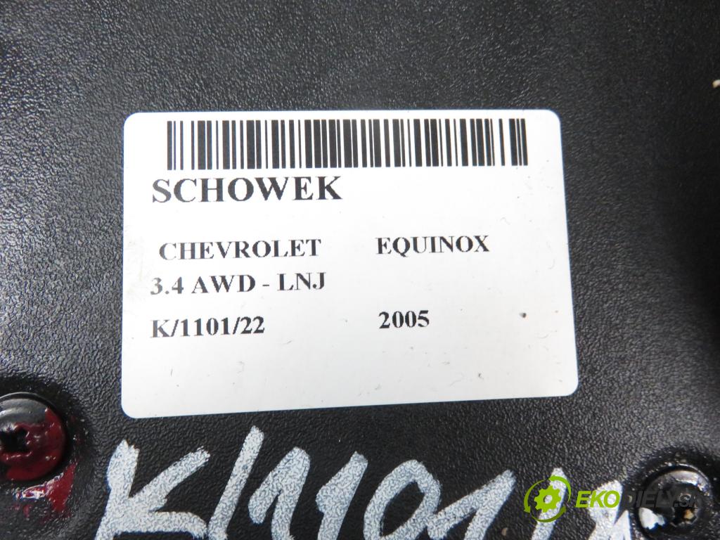 CHEVROLET EQUINOX SUV 2005 3350,00 Schowki, półki 3350,00 Priehradka, kastlík