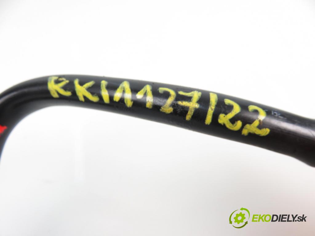 AUDI A4 Avant (8D5, B5) KOMBI 1998 1896,00 Przewody hamulcowe 1896,00 RIADOK: do serva