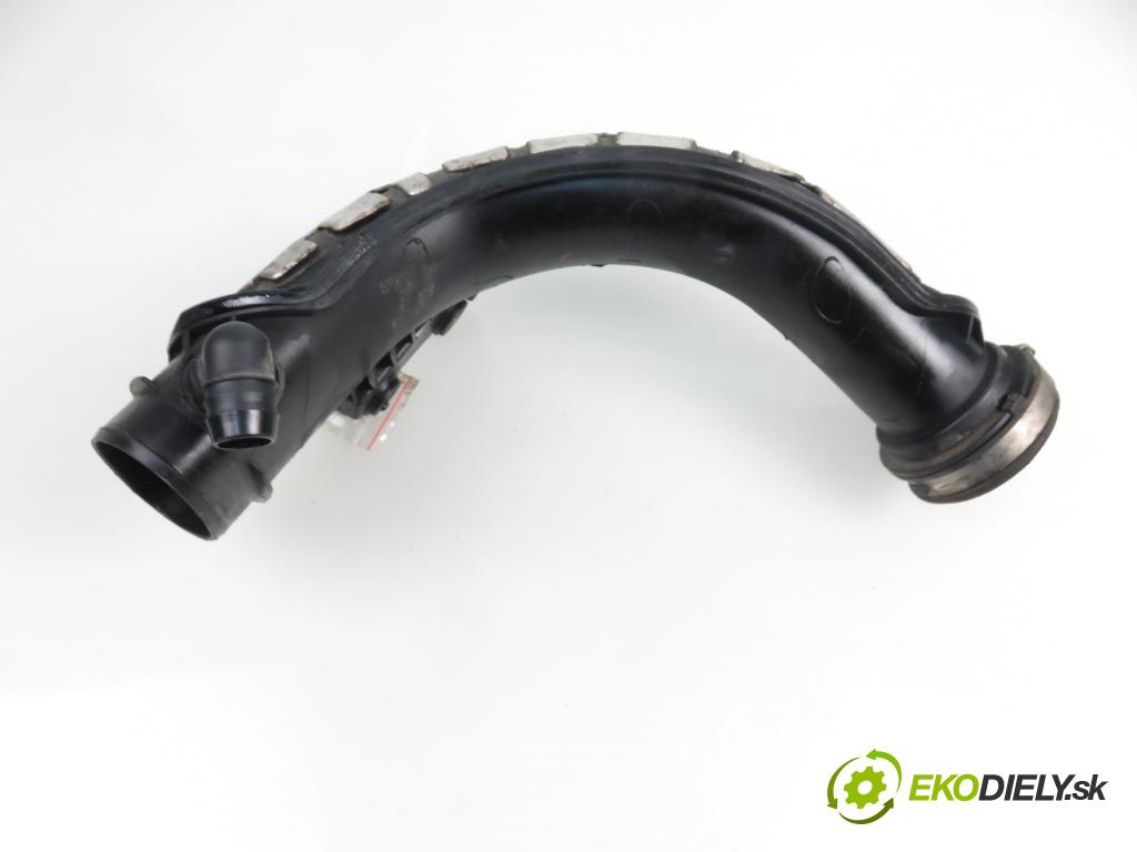 FORD MONDEO V liftback (CE) LIFTBACK 2016 1999,00 Przewody chłodnic powietrza 1999,00 Rúra intercoolera turba V32XA