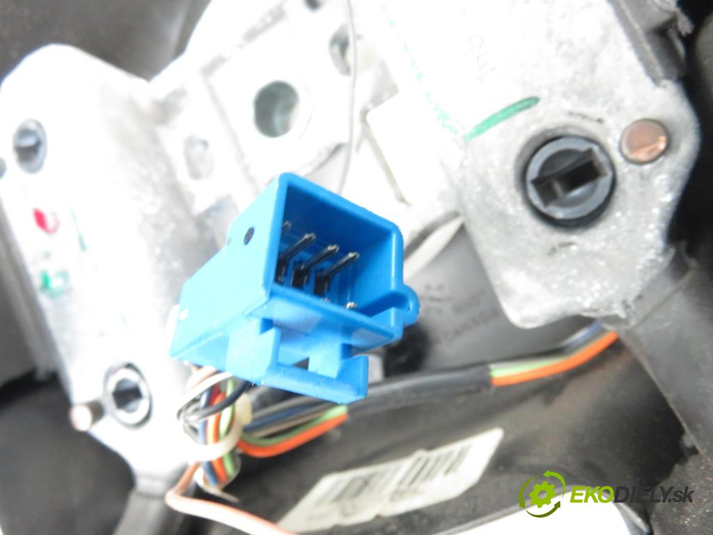 CHEVROLET EQUINOX SUV 2005 3350,00 Kierownice 3350,00 Volant  (Volanty)