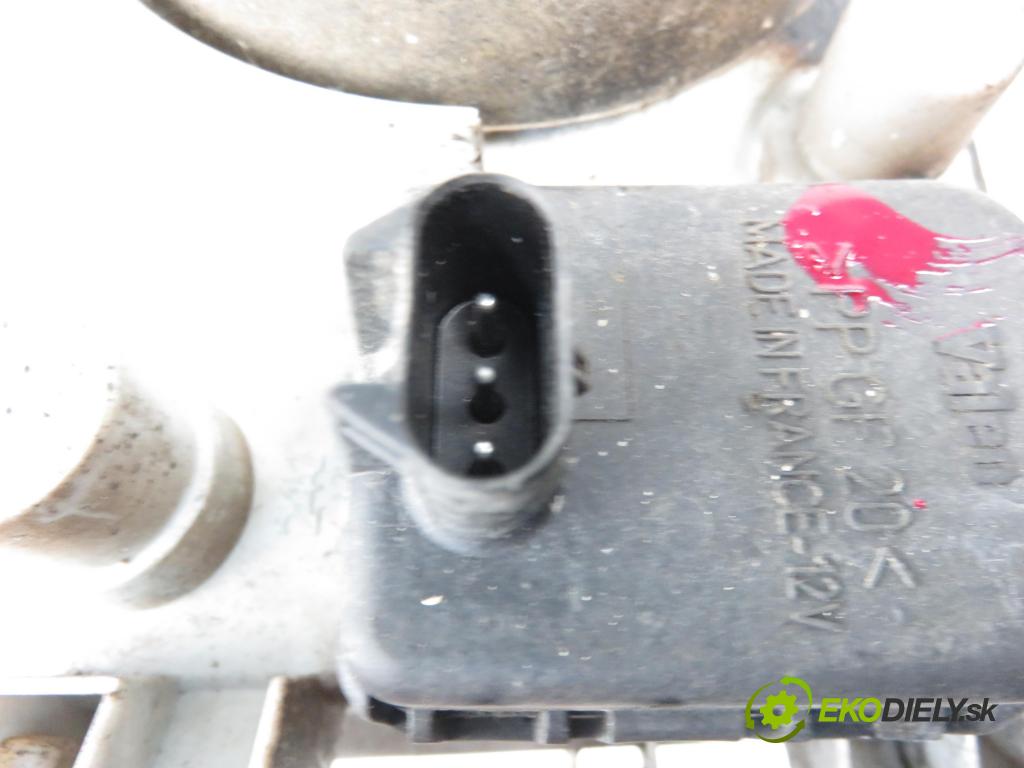 SUZUKI SWIFT II liftback (EA, MA) HB 2003 993,00 Lampy przednie 993,00 Svetlo LP