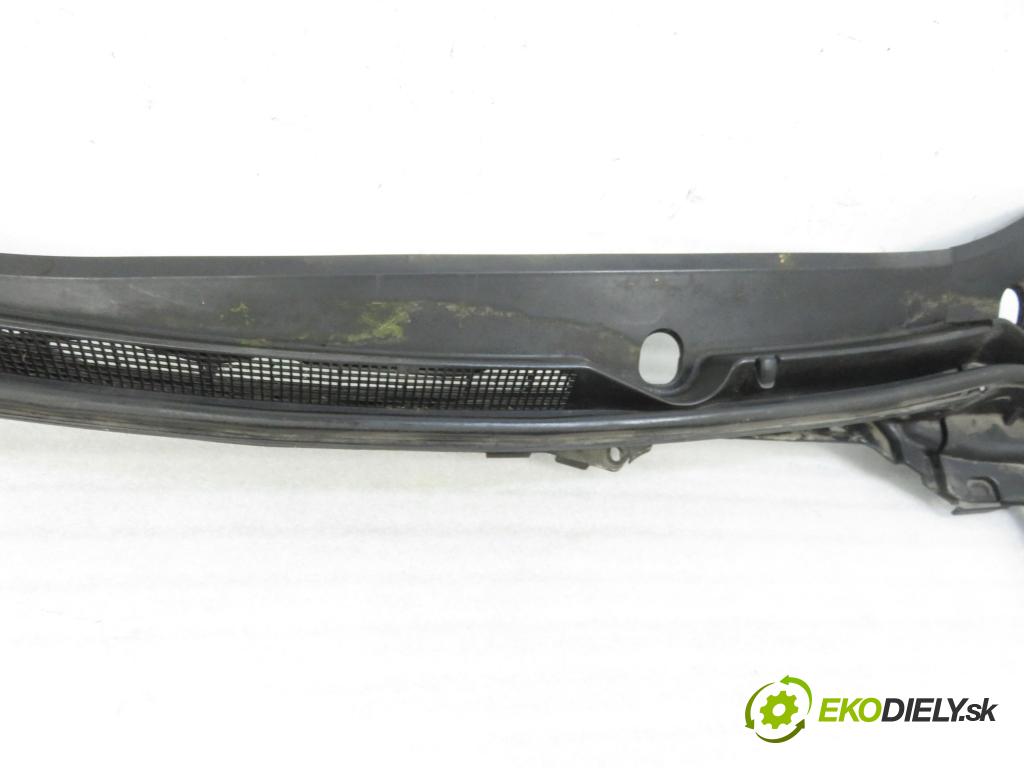 MAZDA CX-9 (TB) SUV 2008 3726,00 Podszybia 3726,00 Torpédo, plast pod čelné okno TD12507P1;TD11507R1;TD11507S1 (Torpéda)