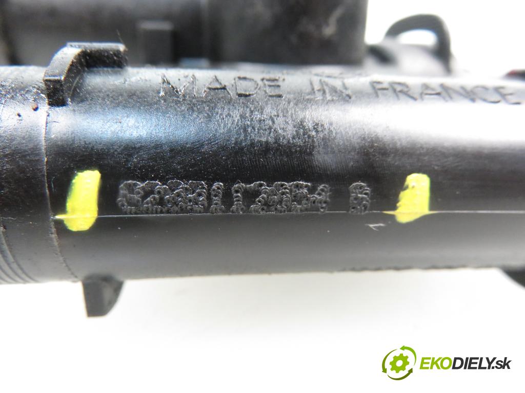 SUZUKI GRAND VITARA II (JT, TE, TD) SUV 2008 1870,00 Obudowy termostatów 1870,00 obal termostatu 8200112054b (Termostaty)