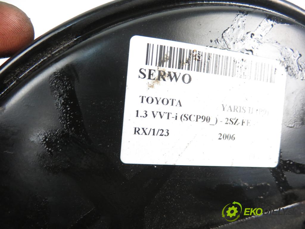 TOYOTA YARIS (_P9_) HB 2006 1298,00 Serwa hamulca 1298,00 Posilovač 472000D170 (Servočerpadlá, pumpy riadenia)