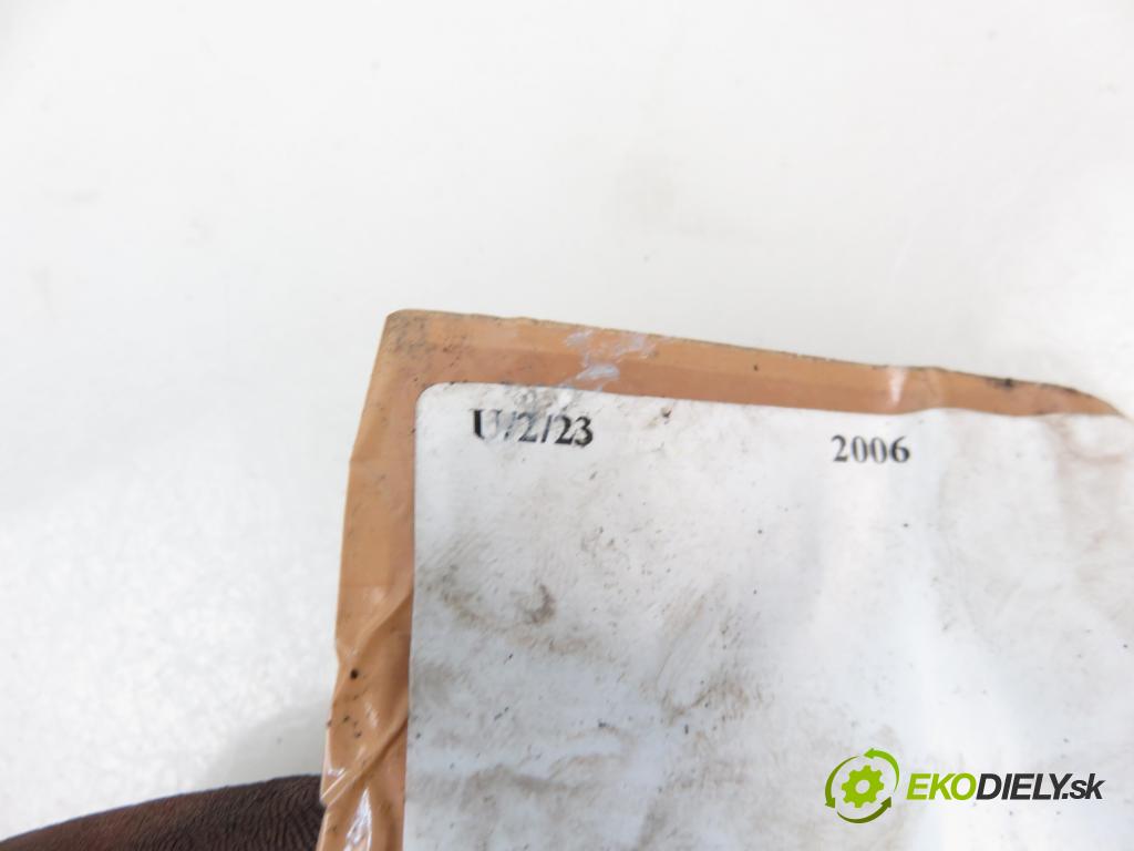 DODGE CALIBER HB 2006 1968,00 Ramiona wycieraczek 1968,00 RAMENO: stierače zad