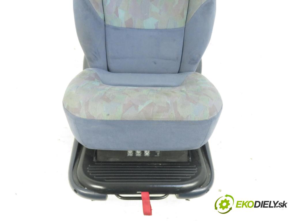 FORD GALAXY (WGR) MINIVAN 1998 1896,00 Fotele, kanapy 1896,00 Sedadlo 2 RIADOK: pravy
