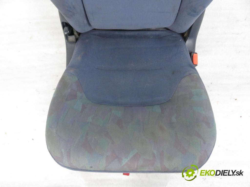 FORD GALAXY (WGR) MINIVAN 1998 1896,00 Fotele, kanapy 1896,00 Sedadlo 2 RIADOK: pravy