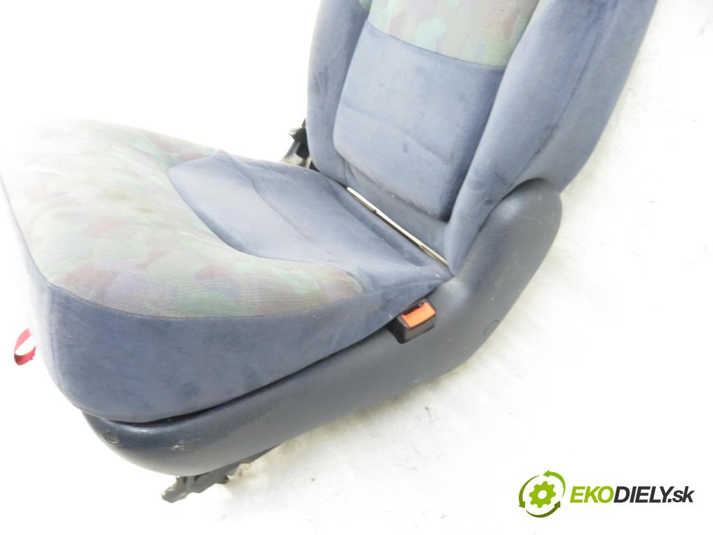 FORD GALAXY (WGR) MINIVAN 1998 1896,00 Fotele, kanapy 1896,00 Sedadlo 2 RIADOK: pravy