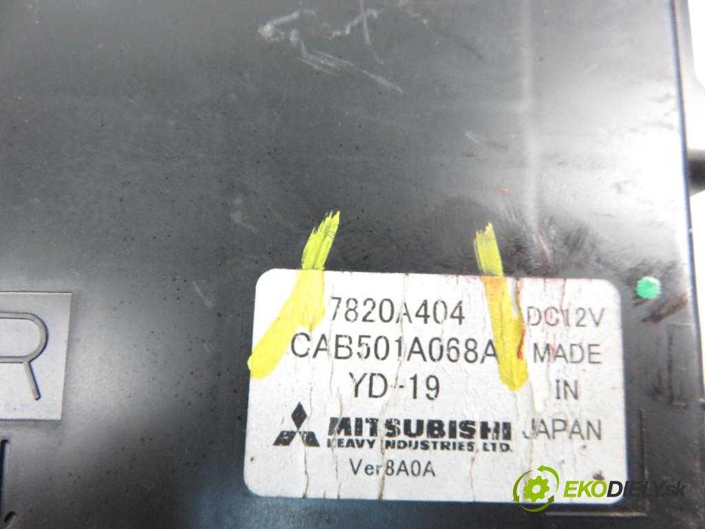 MITSUBISHI ASX (GA_W_) CROSSOVER 2013 1798,00 Sterowniki i elementy elektryczne 1798,00 Riadiaca jednotka klimatizácie 7820A404;CAB501A068A (Ostatné)