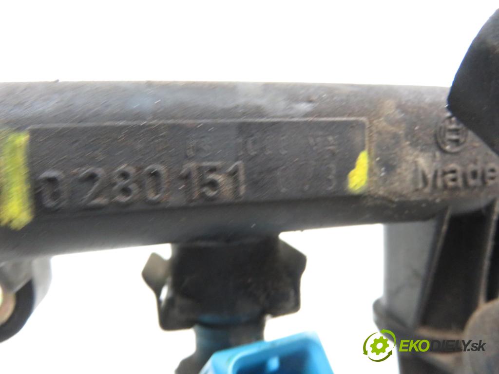 FIAT SIENA (178_) / ALBEA SEDAN 2004 1242,00 Listwy wtryskowe 1242,00 Lišta vstrekovacia 0280151;0280155816 (Vstrekovacie lišty)