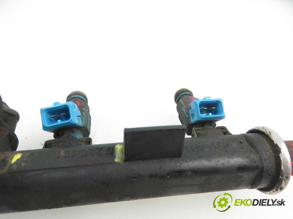 FIAT SIENA (178_) / ALBEA SEDAN 2004 1242,00 Listwy wtryskowe 1242,00 Lišta vstrekovacia 0280151;0280155816 (Vstrekovacie lišty)