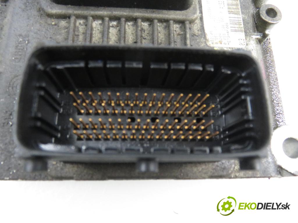 FIAT SIENA (178_) / ALBEA SEDAN 2004 1242,00 Sterowniki silnika 1242,00 Riadiaca jednotka Motor 0261207490;1039S01950