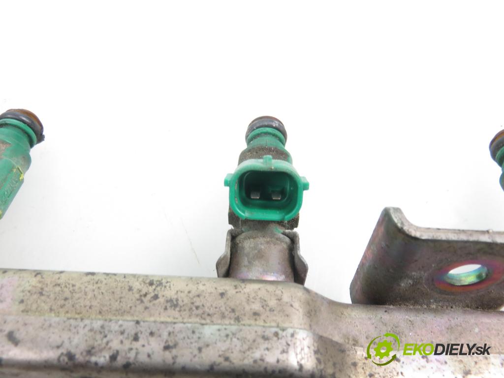 NISSAN SENTRA V (B15) SEDAN 2005 1769,00 Listwy wtryskowe 1769,00 Lišta vstrekovacia 0280156159;166004Z800 (Vstrekovacie lišty)