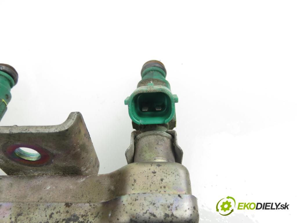 NISSAN SENTRA V (B15) SEDAN 2005 1769,00 Listwy wtryskowe 1769,00 Lišta vstrekovacia 0280156159;166004Z800 (Vstrekovacie lišty)