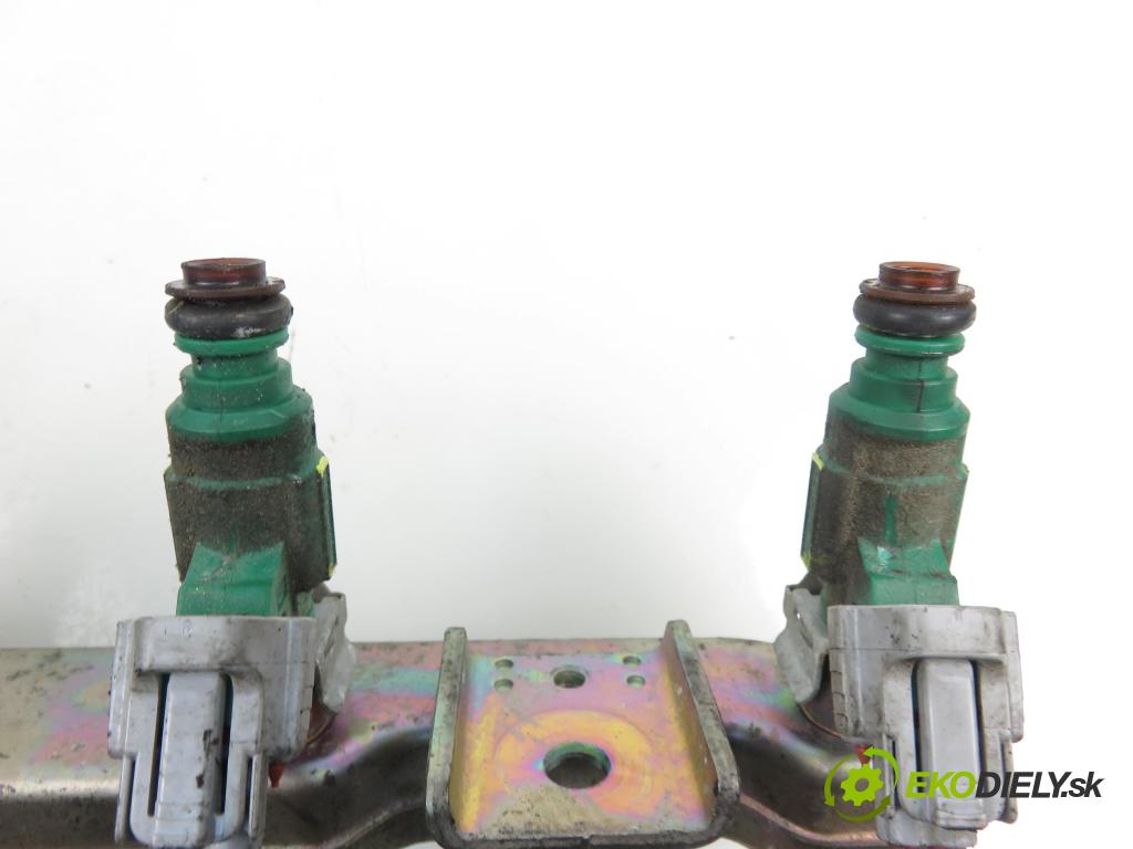 NISSAN SENTRA V (B15) SEDAN 2005 1769,00 Listwy wtryskowe 1769,00 Lišta vstrekovacia 0280156159;166004Z800 (Vstrekovacie lišty)