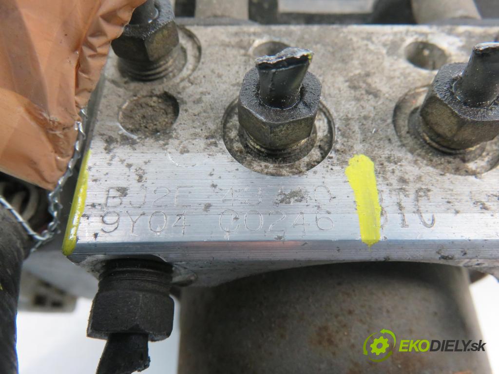 MAZDA 323 F VI (BJ) HB 2000 1498,00 Sterowniki ABS 1498,00 Pumpa ABS BJ2E437A0;2056546 (Pumpy ABS)
