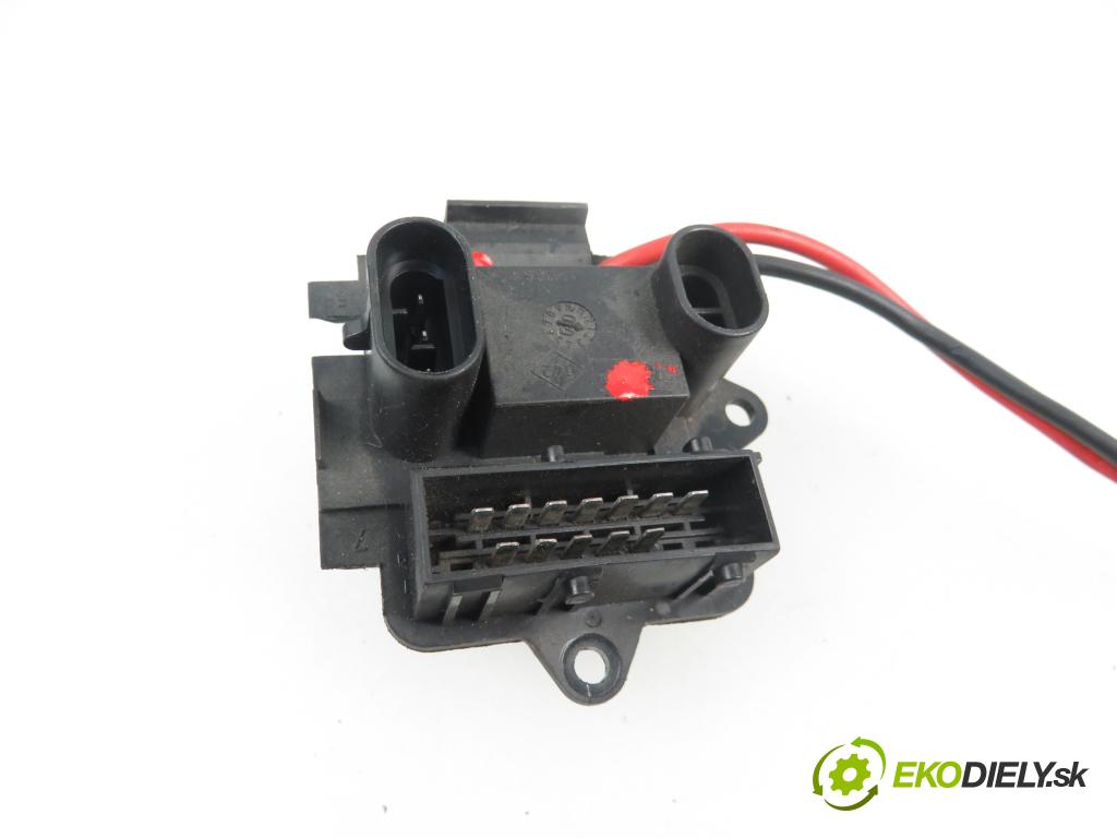 RENAULT SCENIC I (JA0/1_) MINIVAN 2000 75,00 1.9 dCi 102 - F9Q 732 1870,00 rezistor / reostat kúrenia