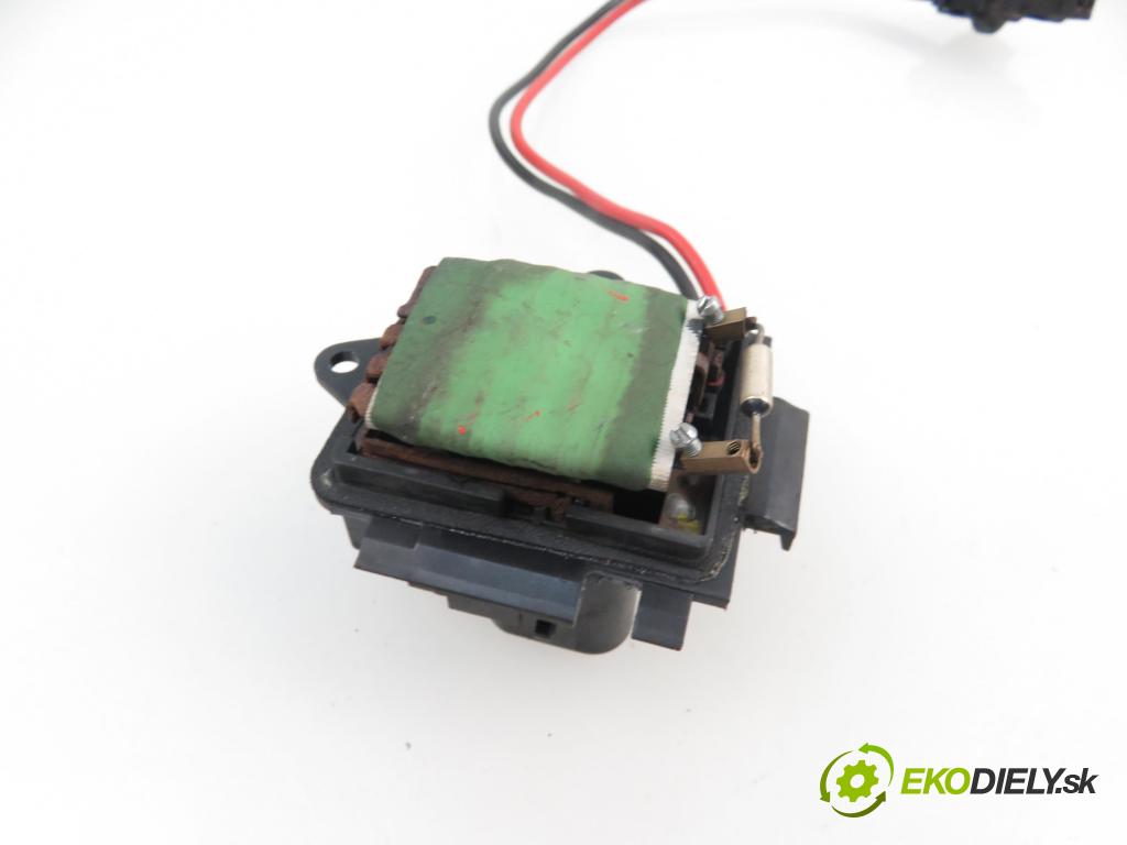 RENAULT SCENIC I (JA0/1_) MINIVAN 2000 75,00 1.9 dCi 102 - F9Q 732 1870,00 rezistor / reostat kúrenia