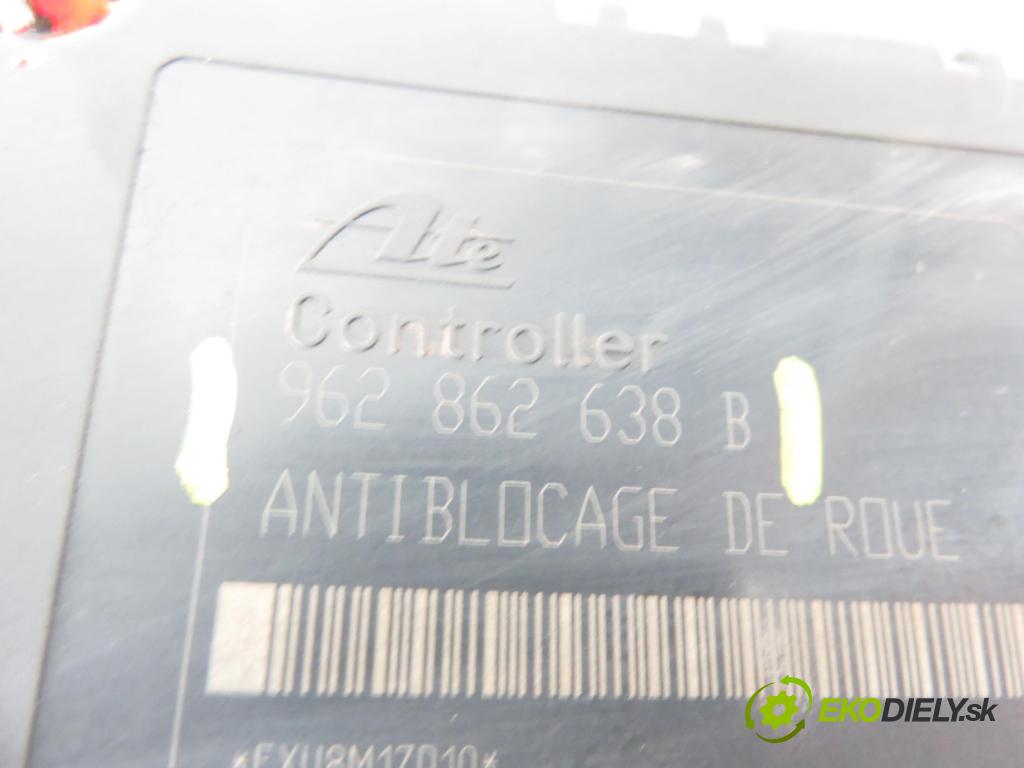 PEUGEOT 206 liftback (2A/C) HB 1999 1124,00 Sterowniki ABS 1124,00 Pumpa ABS 9630135080; 962862638B (Pumpy ABS)