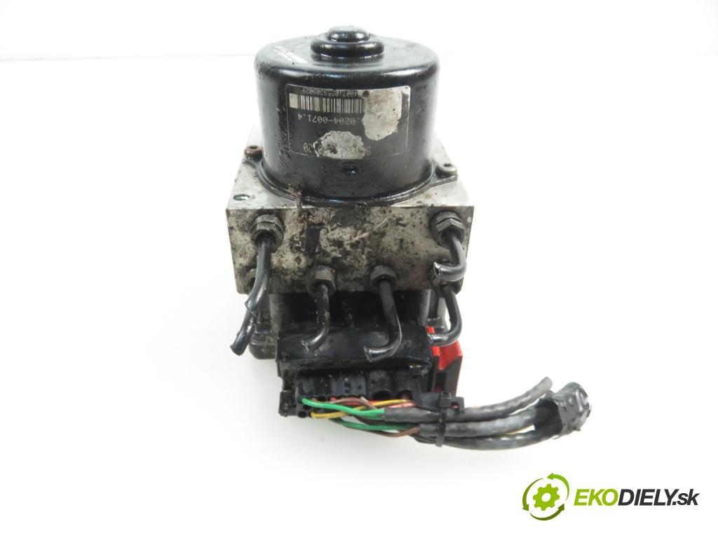PEUGEOT 206 liftback (2A/C) HB 1999 1124,00 Sterowniki ABS 1124,00 Pumpa ABS 9630135080; 962862638B (Pumpy ABS)