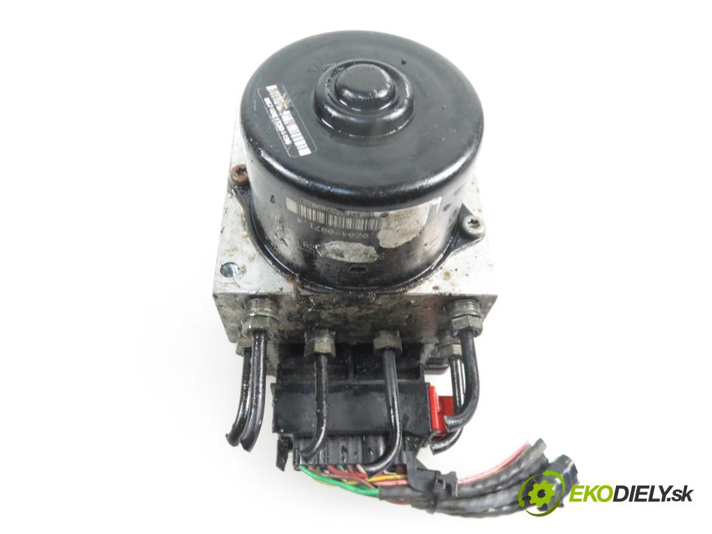 PEUGEOT 206 liftback (2A/C) HB 1999 1124,00 Sterowniki ABS 1124,00 Pumpa ABS 9630135080; 962862638B (Pumpy ABS)