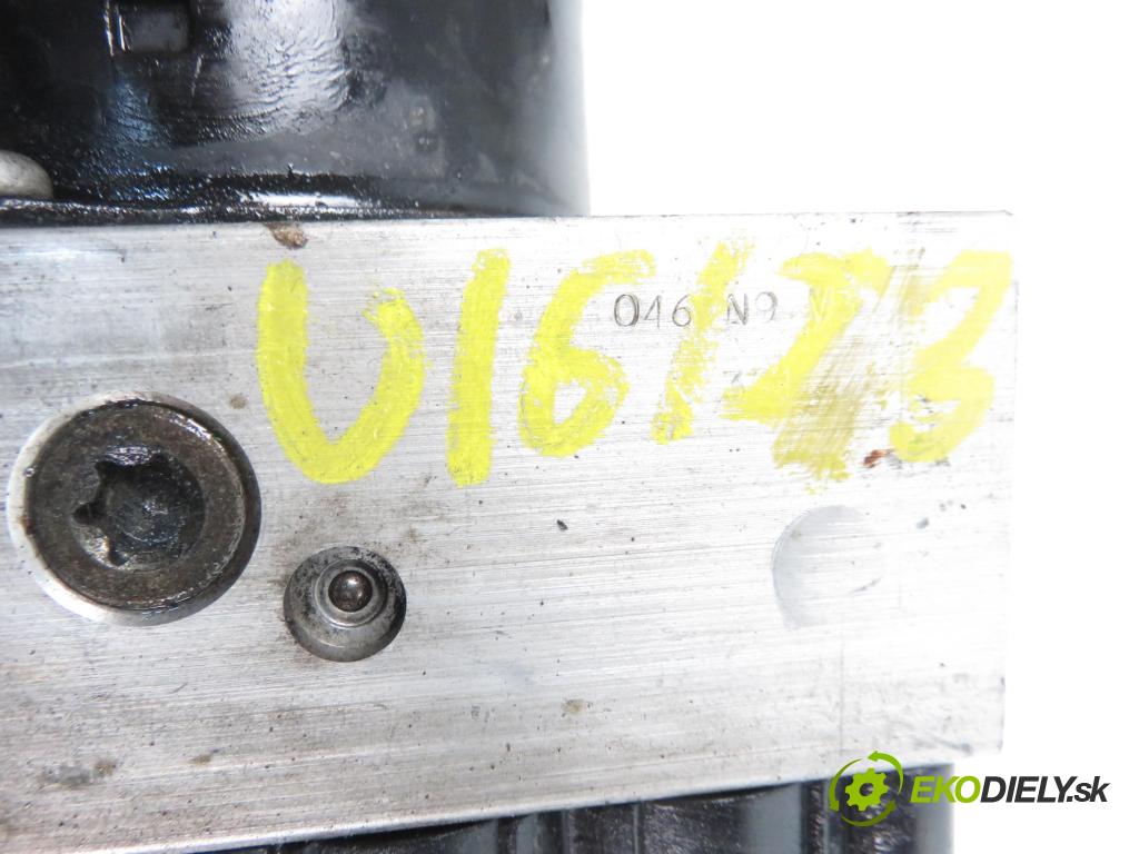 PEUGEOT 206 liftback (2A/C) HB 1999 1124,00 Sterowniki ABS 1124,00 Pumpa ABS 9630135080; 962862638B (Pumpy ABS)