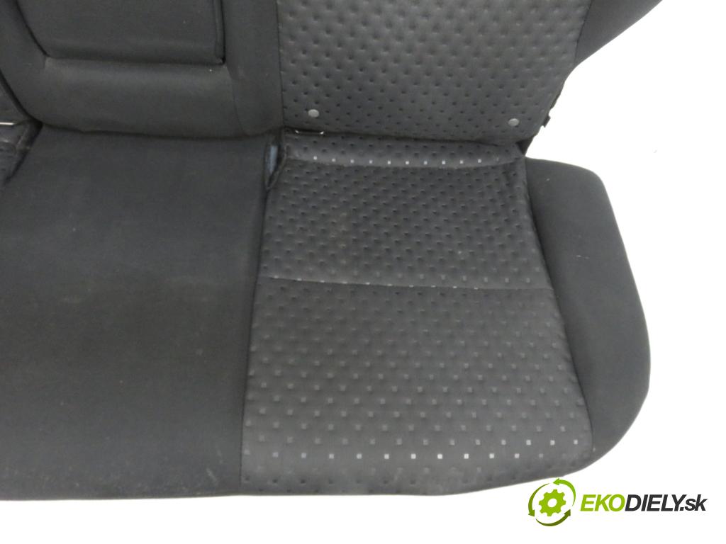 MITSUBISHI ASX (GA_W_) CROSSOVER 2013 1798,00 Fotele, kanapy 1798,00 Sedadlá, sedačky 