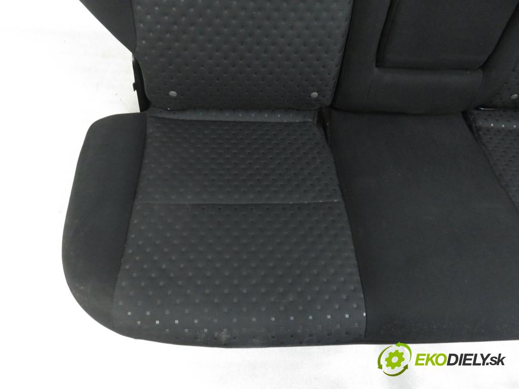 MITSUBISHI ASX (GA_W_) CROSSOVER 2013 1798,00 Fotele, kanapy 1798,00 Sedadlá, sedačky