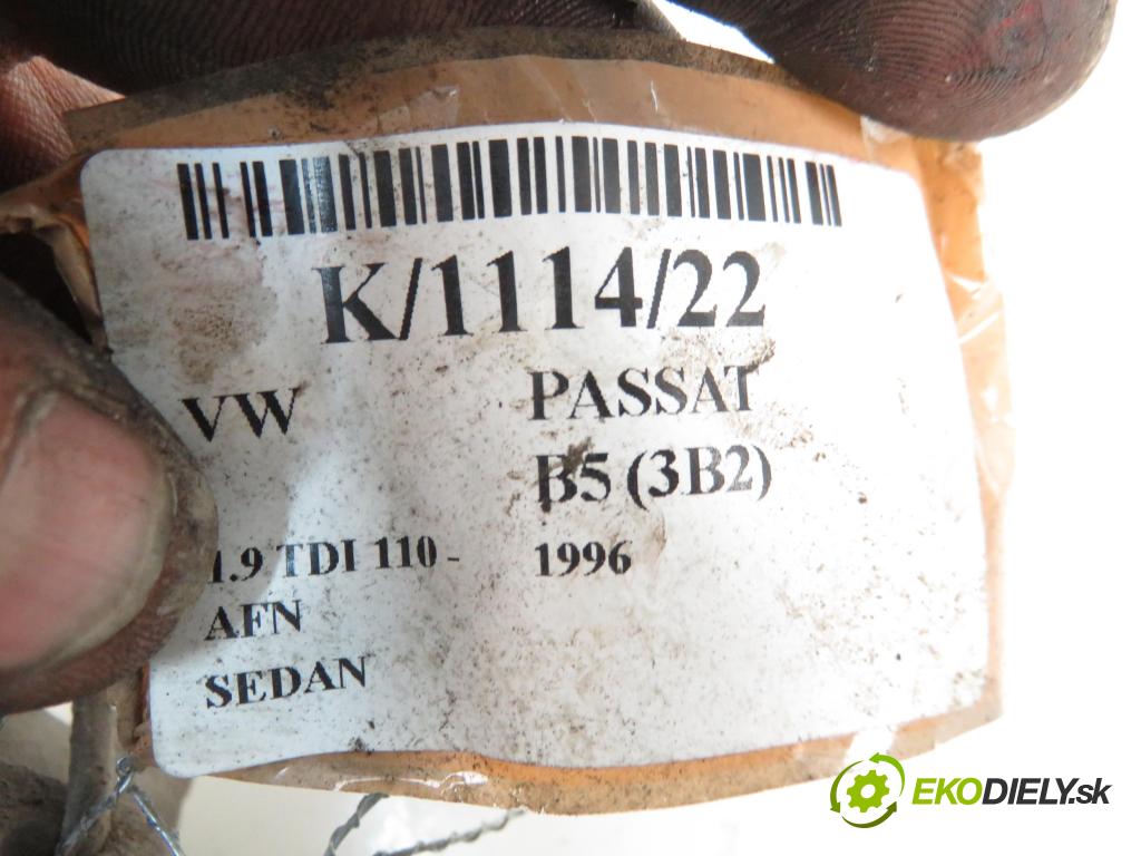 VW PASSAT B5 (3B2) SEDAN 1996 1896,00 Zaciski 1896,00 Brzdič strmeň pravé zadné 