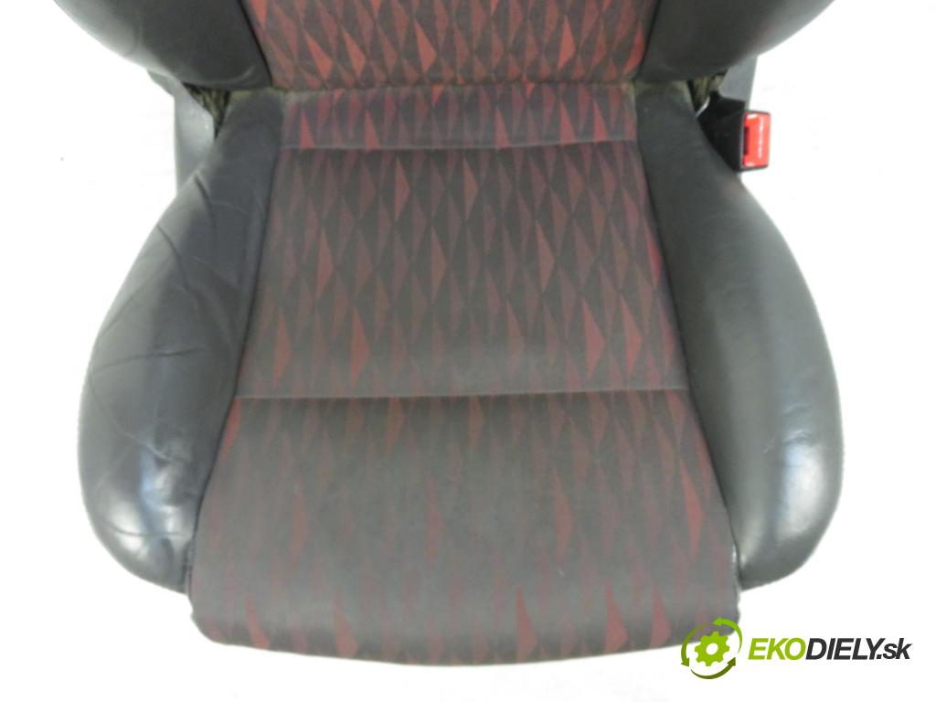 FORD GALAXY (WGR) VAN 2001 1896,00 Fotele, kanapy 1896,00 Sedadlo CESTUJÚCI/PP