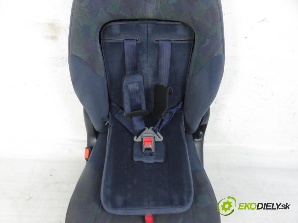 FORD GALAXY (WGR) VAN 1997 2295,00 Fotele, kanapy 2295,00 Sedadlo 2 RIADOK: ľavy