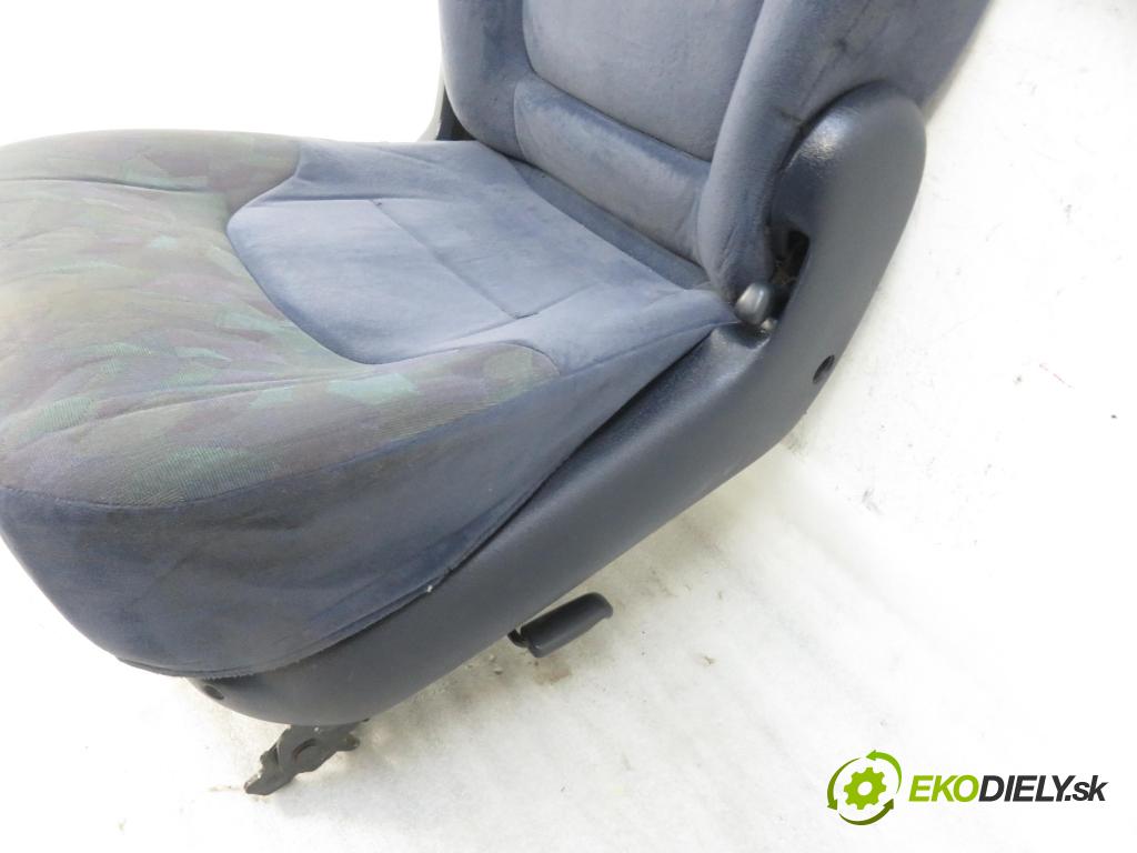 FORD GALAXY (WGR) VAN 1997 2295,00 Fotele, kanapy 2295,00 Sedadlo 2 RIADOK: ľavy