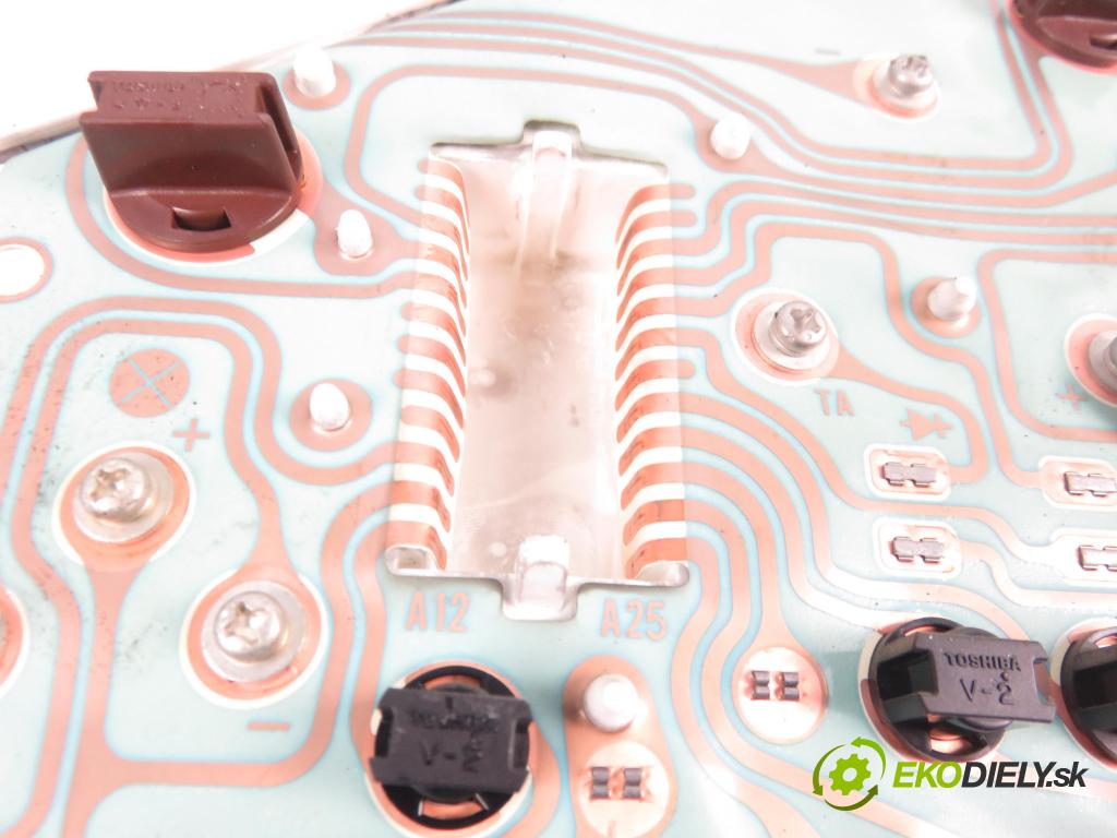 MITSUBISHI CARISMA (DA_) LIFTBACK 1999 90,00 1.8 GDI (DA2A) - 4G93 (GDI) 1834,00 Prístrojovka elektrický MR381347