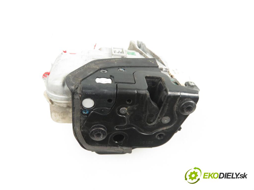 AUDI A4 (8EC, B7) SEDAN 2006 147,00 2.0 TFSI quattro - BPG 1984,00 zámok 8E1837015AB