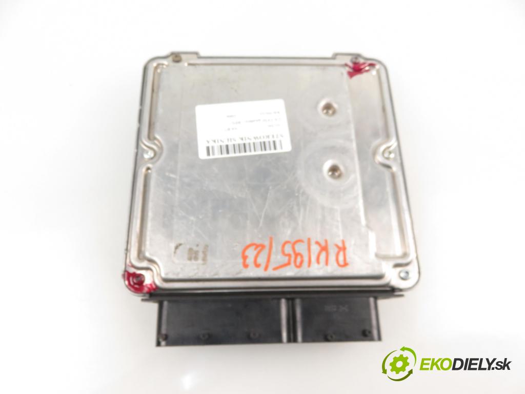AUDI A4 (8EC, B7) SEDAN 2006 1984,00 Sterowniki silnika 1984,00 Riadiaca jednotka Motor 8E1910115M; 8E0907115D
