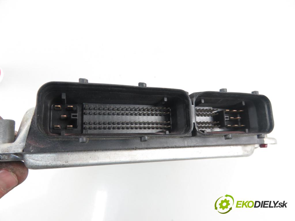 SEAT IBIZA III (6L1) HB 2004 1896,00 Sterowniki silnika 1896,00 Riadiaca jednotka Motor 038906019KT; 0281011219