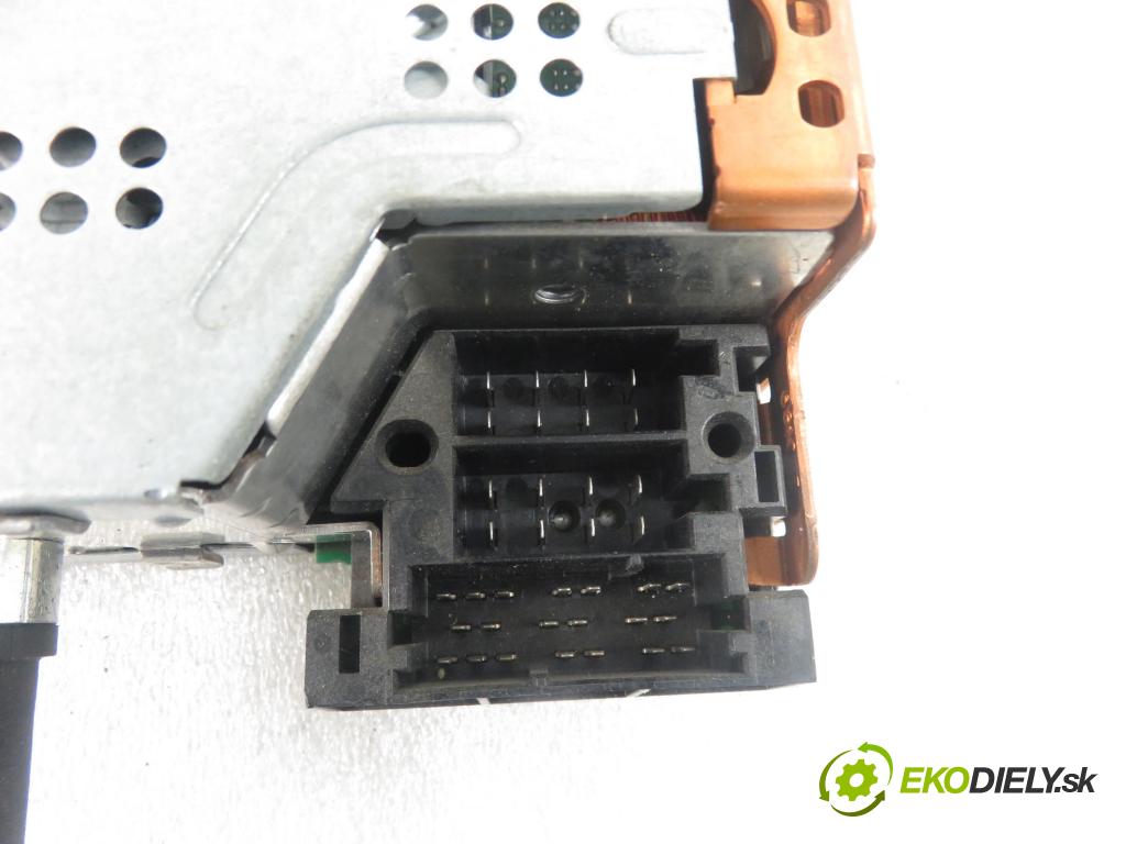 PEUGEOT 307 (3A/C) HB 2002 1587,00 Radioodtwarzacze 1587,00 RADIO CD 96488013