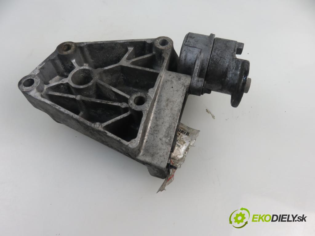OPEL ASTRA G Kombi (T98) KOMBI 2000 1700,00 Wsporniki i łapy 1700,00 Uchytenie alternátora 90530548