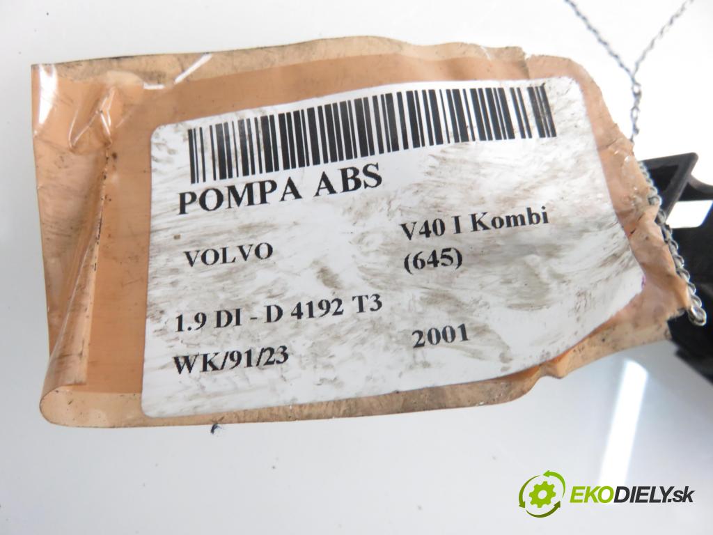 VOLVO V40 Kombi (645) KOMBI 2001 1870,00 Sterowniki ABS 1870,00 Pumpa ABS 0273004224; 30857585; 0265216462 (Pumpy ABS)