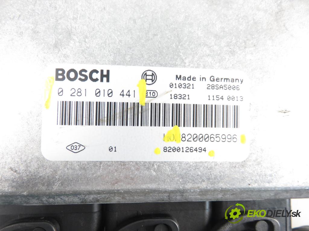 VOLVO V40 Kombi (645) KOMBI 2001 1870,00 Sterowniki silnika 1870,00 Riadiaca jednotka Motor 0281010441; 8200065996
