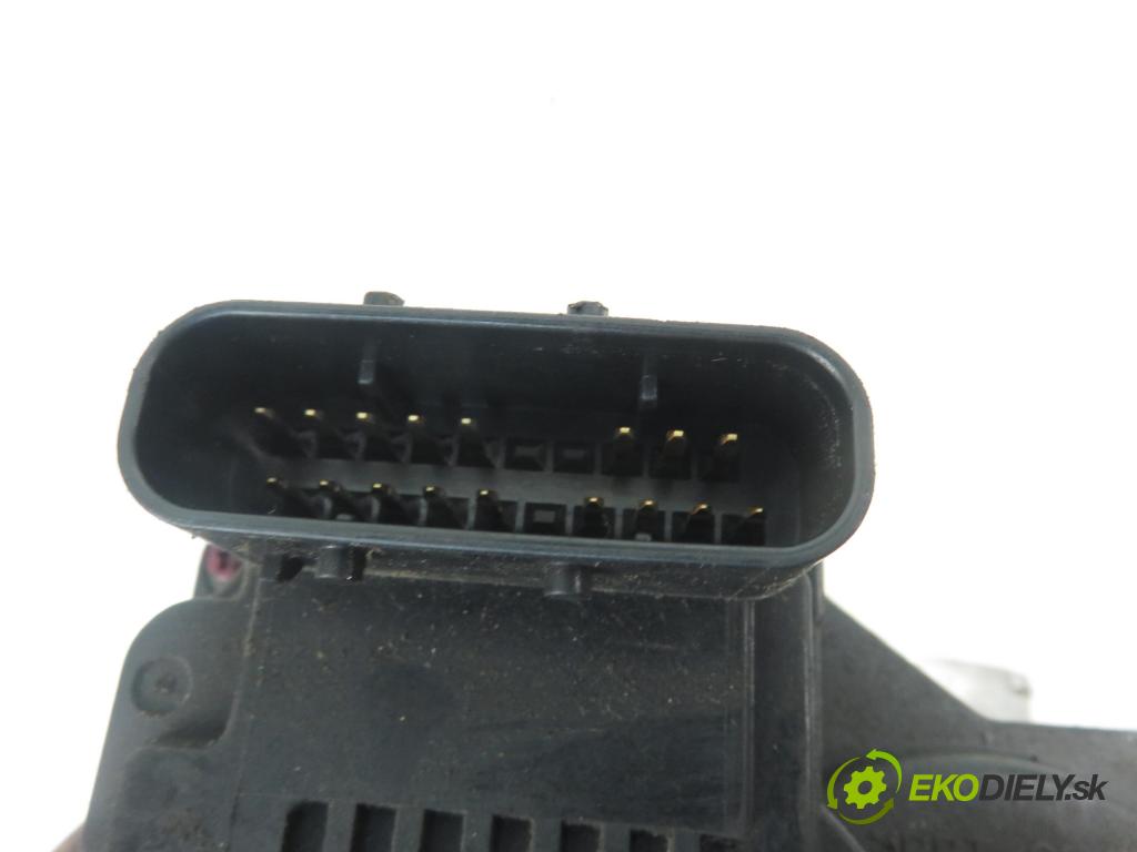 CHEVROLET EQUINOX SUV 2005 3350,00 Przepustnice 3350,00 Škrtiaca klapka 12582616 (Škrtiace klapky)