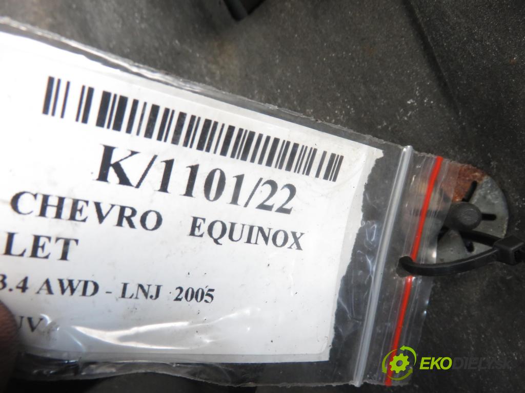 CHEVROLET EQUINOX SUV 2005 3350,00 Górne 3350,00 kryt motora 12590355