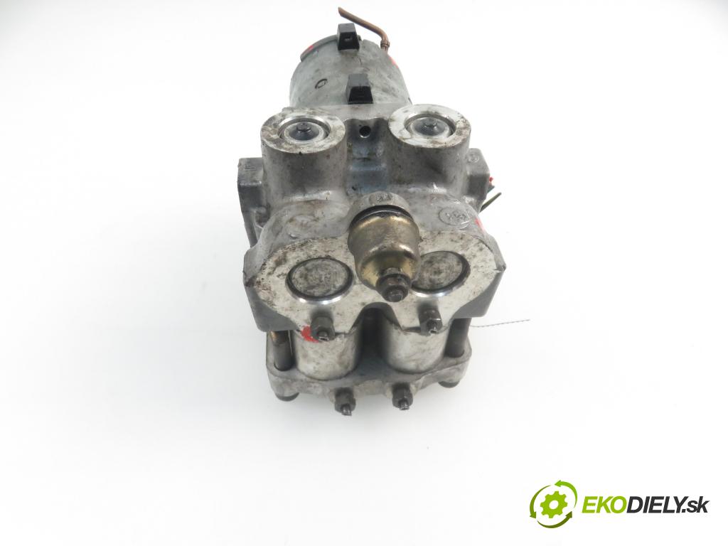 VW TRANSPORTER IV Skrzynia (70XA) BUS 1995 2370,00 Sterowniki ABS 2370,00 Pumpa ABS 0265201037; 701614111 (Pumpy ABS)