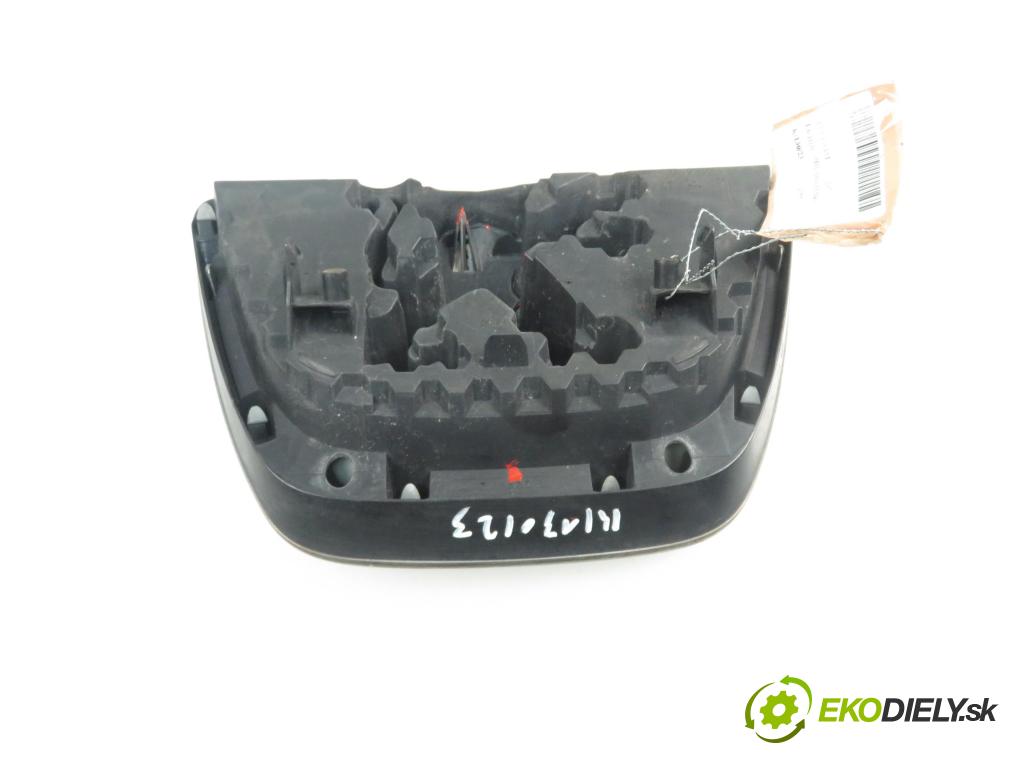 PEUGEOT 207 (WA_, WC_) HB 2006 1560,00 Emblematy 1560,00 Znak / Logo