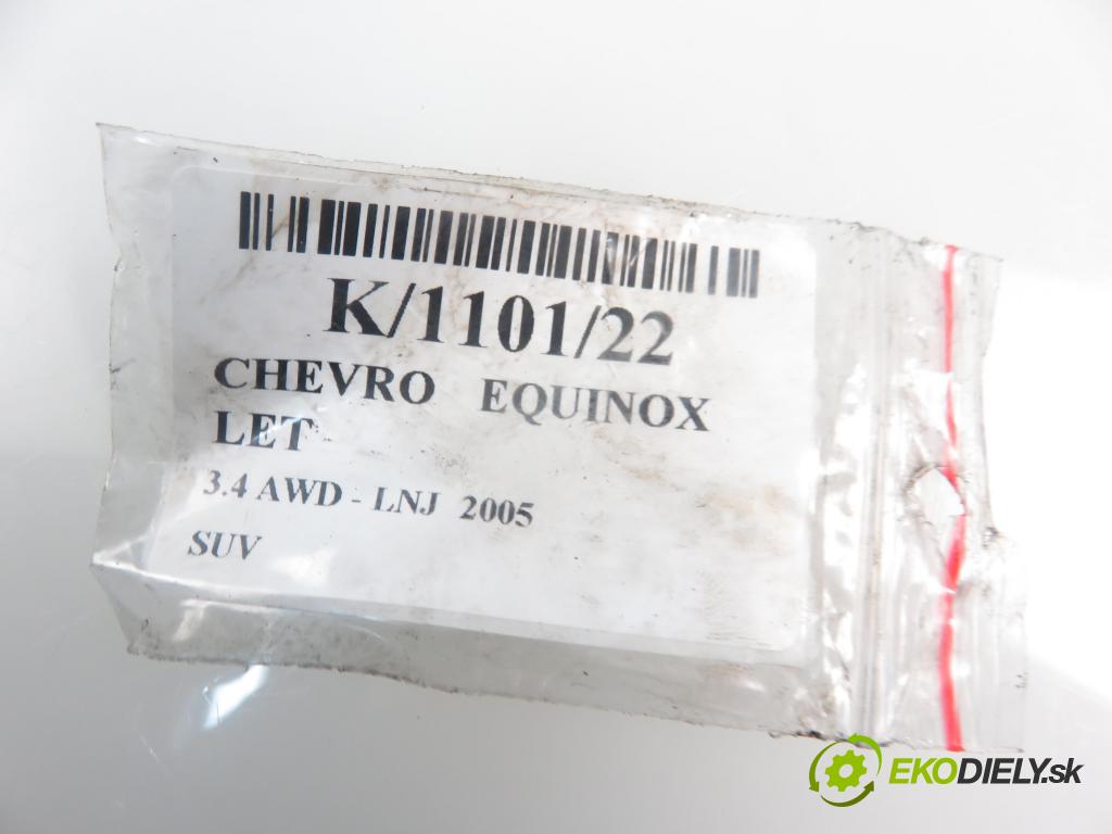 CHEVROLET EQUINOX SUV 2005 3350,00 Wsporniki i łapy 3350,00 Uchytenie alternátora 12575240