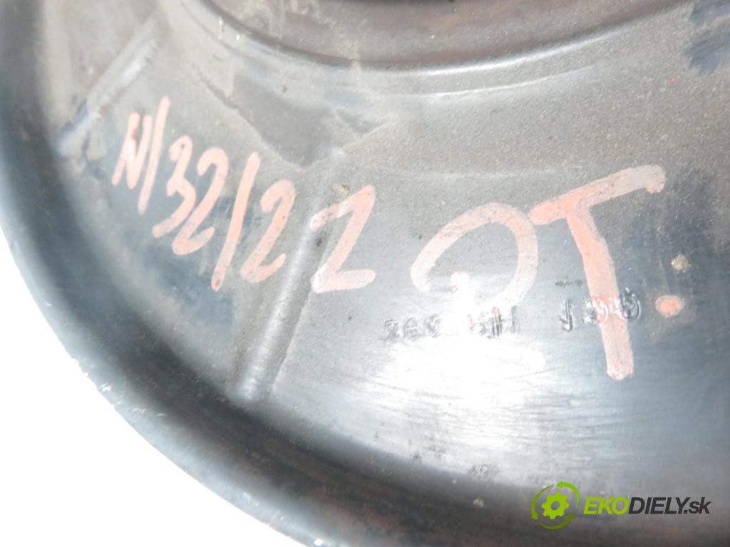 BMW X5 (E53) SUV 2002 135,00 3.0 d 184 - M57 D30 (306D1) 2926,00 náboj pravé zadné ABS 