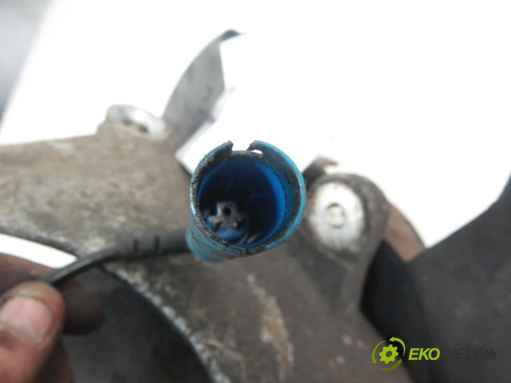 BMW X5 (E53) SUV 2002 135,00 3.0 d 184 - M57 D30 (306D1) 2926,00 náboj pravé zadné ABS